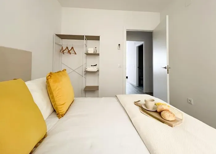 Gredos 202 アパート *